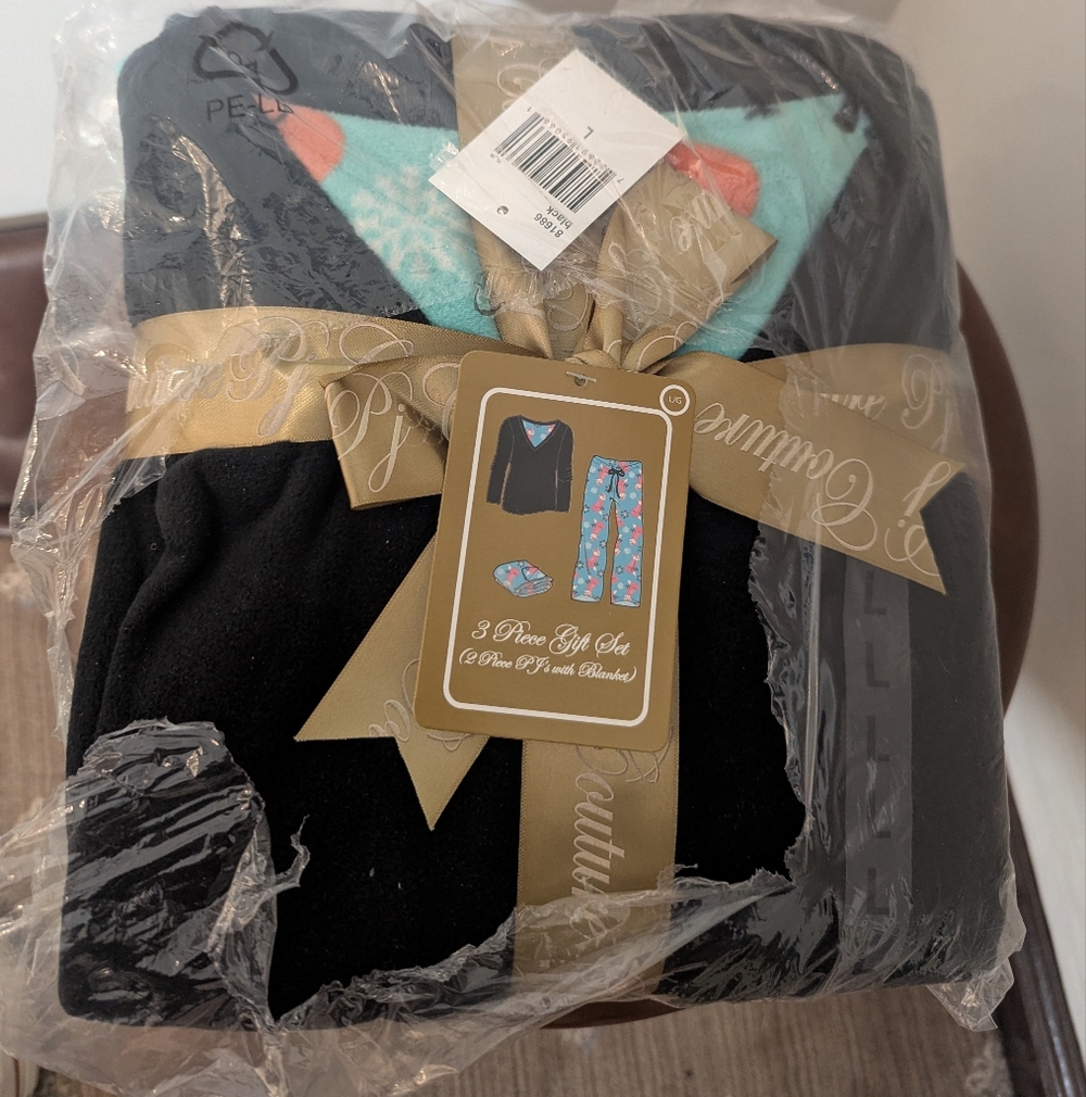 PJ Couture Fox Plush Fleece Pajamas and Blanket NWT